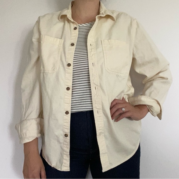 Old Navy Pale Yellow Casual Button Down Shirt - Picture 1 of 5